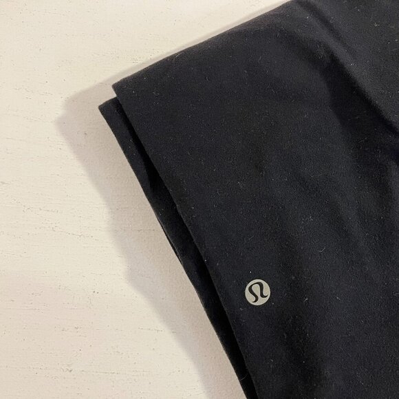 lululemon athletic Women's Black Cropped Leggings - Size 6 - Picture 5 of 5